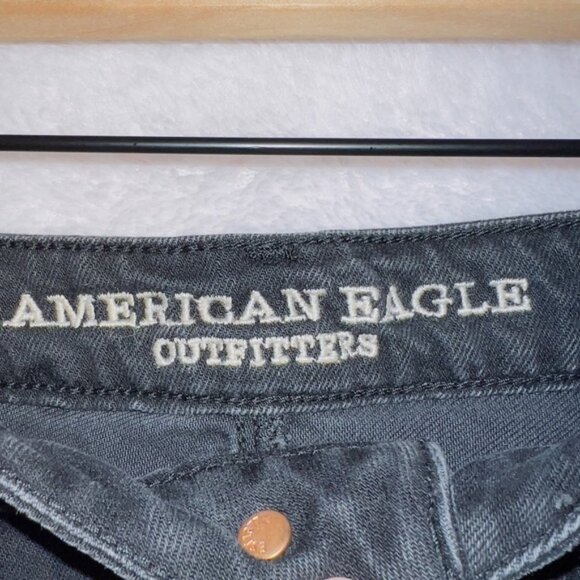 American Eagle Women's 8 Black Wash Denim Frayed Hem Hi Rise Festival Mini Skirt - Picture 3 of 8